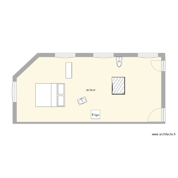 laragne. Plan de 1 pièce et 43 m2