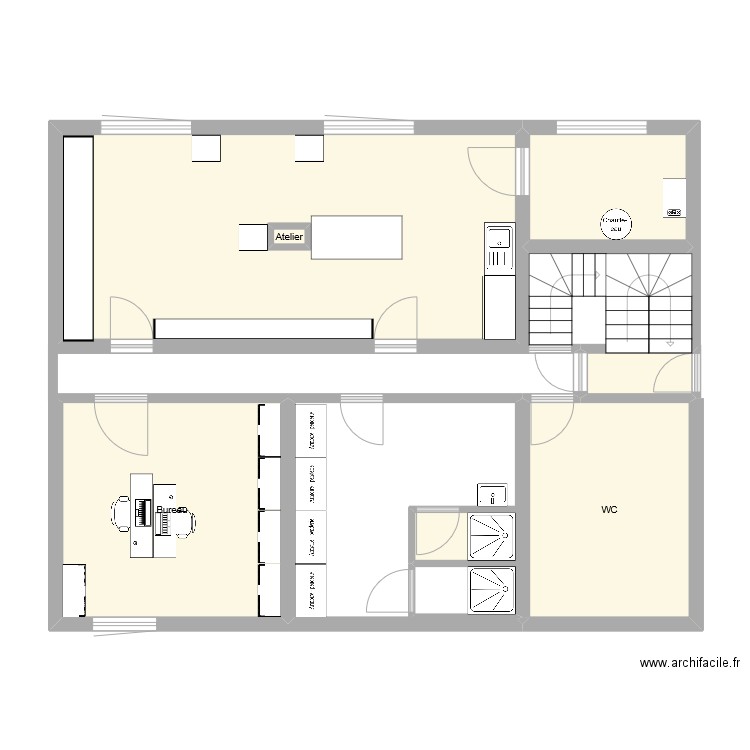 rez de chausée. Plan de 7 pièces et 71 m2