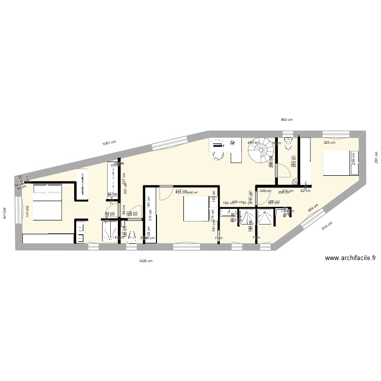 urcuit. Plan de 10 pièces et 166 m2