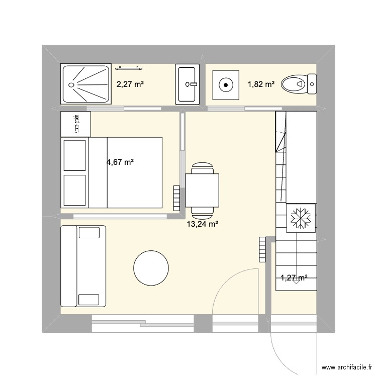 Imm C - Appartement RDC. Plan de 5 pièces et 23 m2