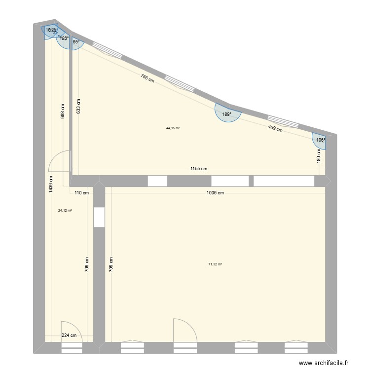 rdc original. Plan de 3 pièces et 140 m2