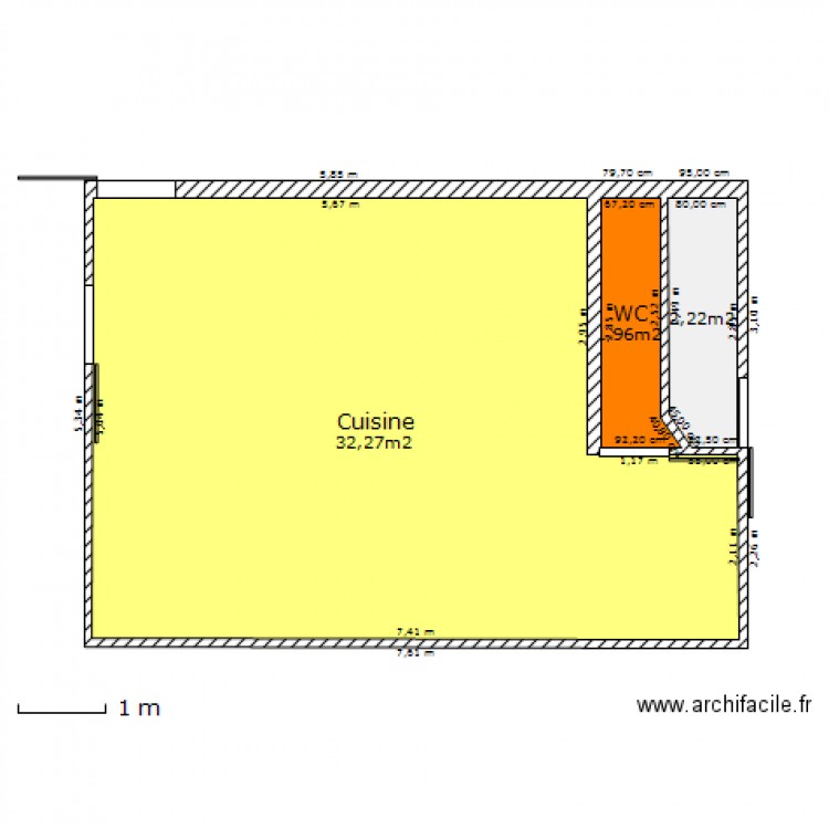 cuisine isolé. Plan de 0 pièce et 0 m2