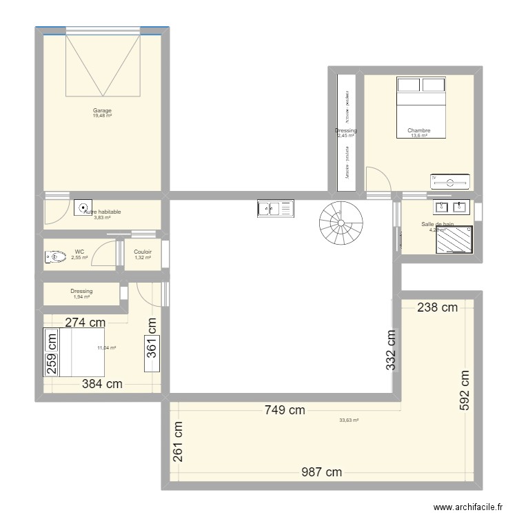 PAV 1. Plan de 10 pièces et 94 m2