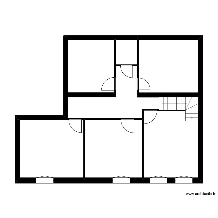 557 BOET/ROVERE. Plan de 13 pièces et 136 m2