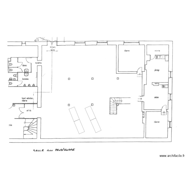 Prieuré. Plan de 0 pièce et 0 m2