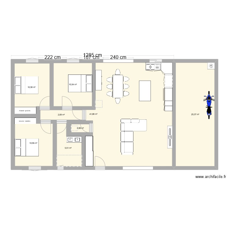 maison . Plan de 8 pièces et 168 m2