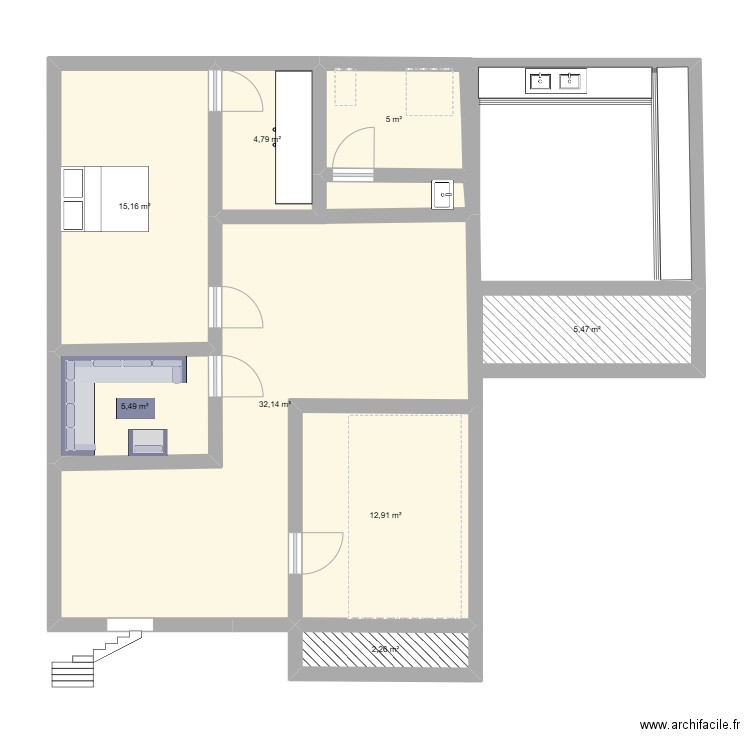 yawynaj. Plan de 8 pièces et 83 m2