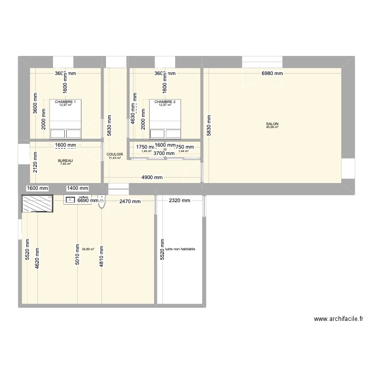 LONGÈRE CÔTÉ ÉCURIE. Plan de 9 pièces et 138 m2