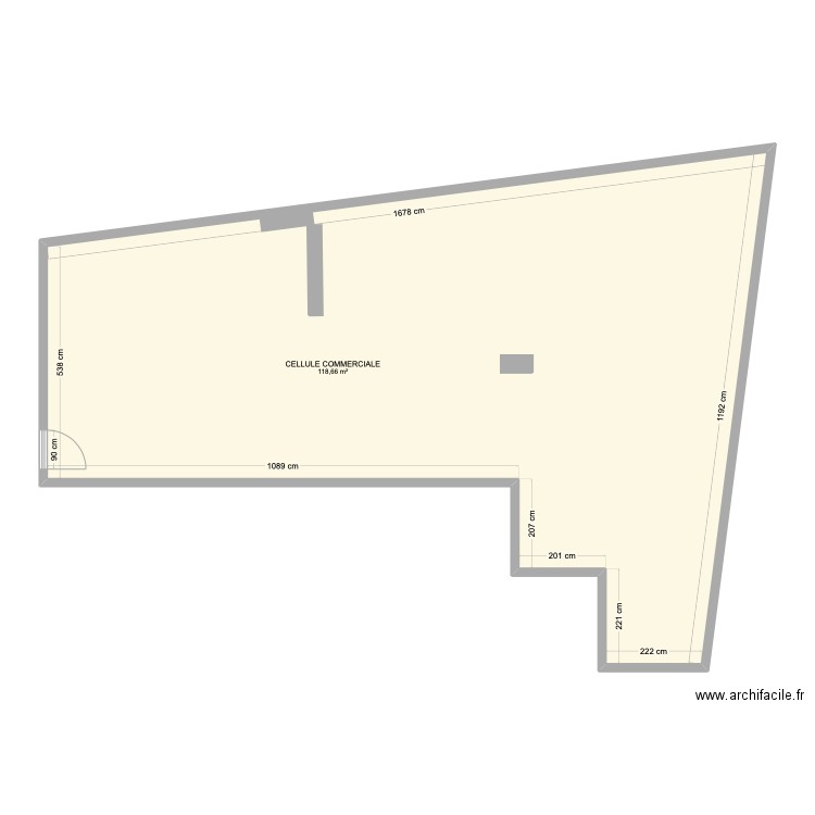 SQ METZ vide. Plan de 5 pièces et 236 m2