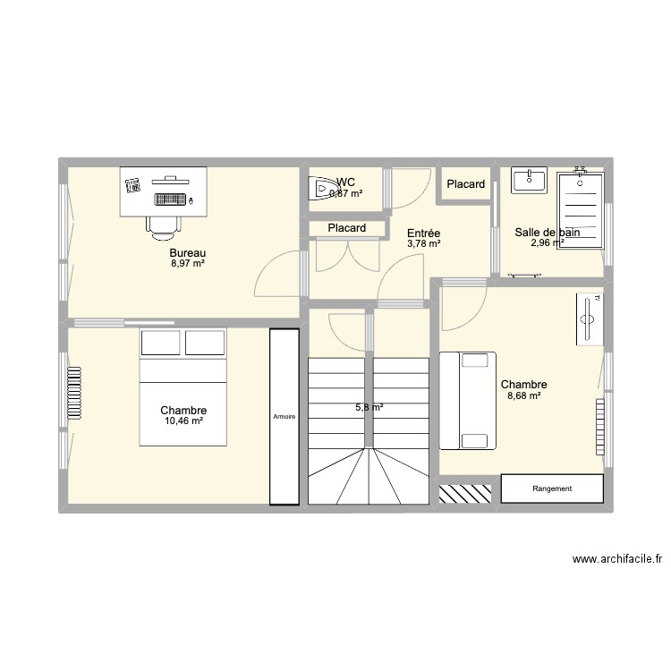 Maison 2ème étage. Plan de 10 pièces et 43 m2