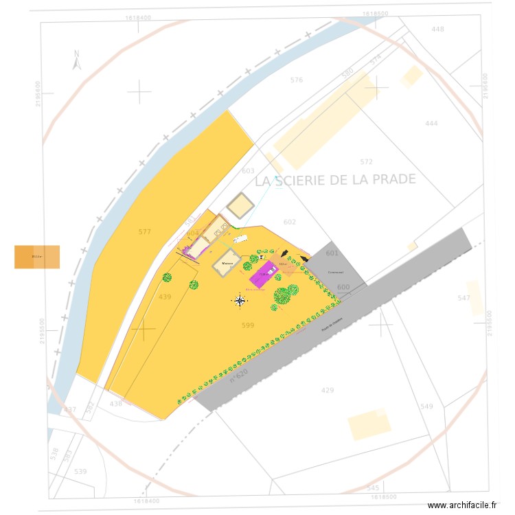 Plan de masse Abris corrigé. Plan de 5 pièces et 246 m2