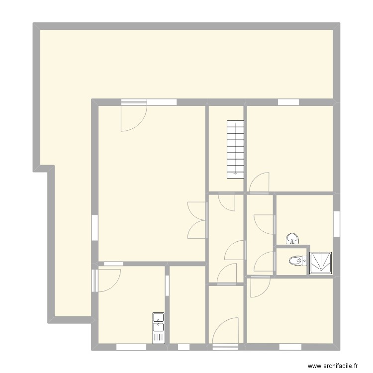 Egh 14 rdc. Plan de 12 pièces et 123 m2