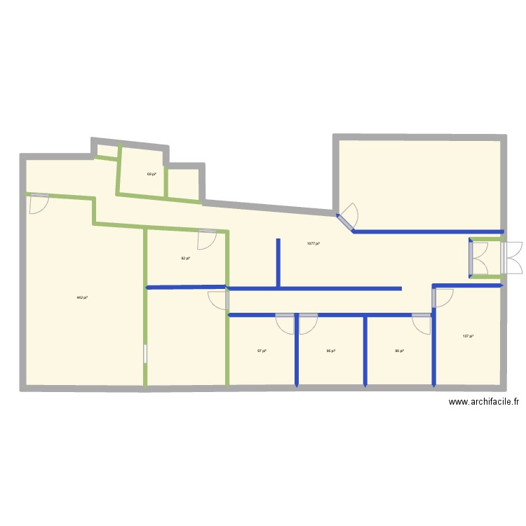 Louis XIV. Plan de 8 pièces et 196 m2