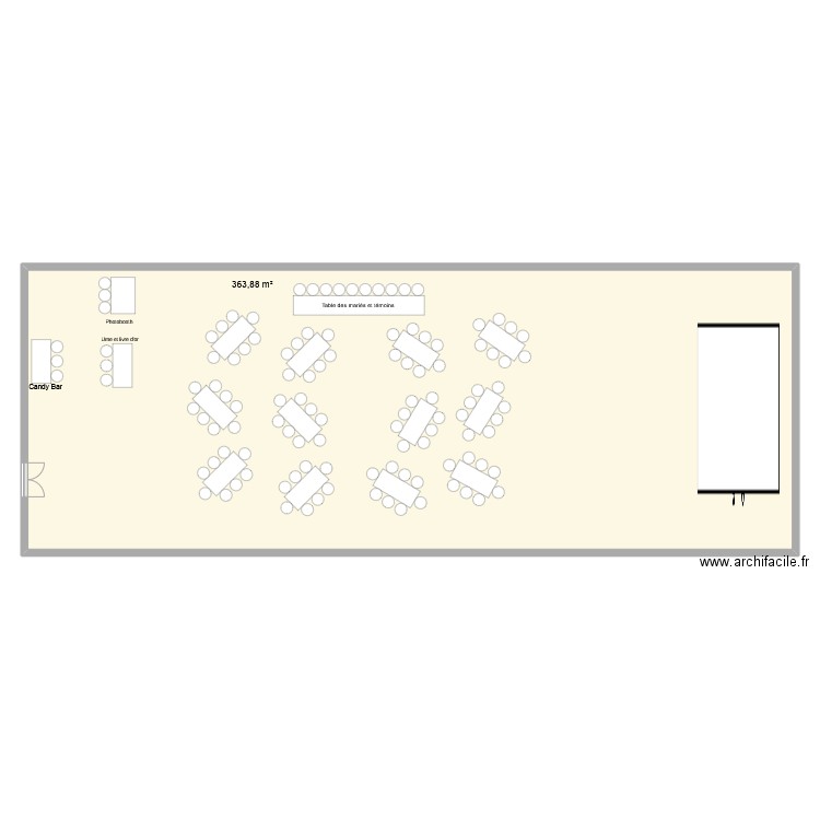 Plan mariage avec tables rectangle. Plan de 1 pièce et 364 m2