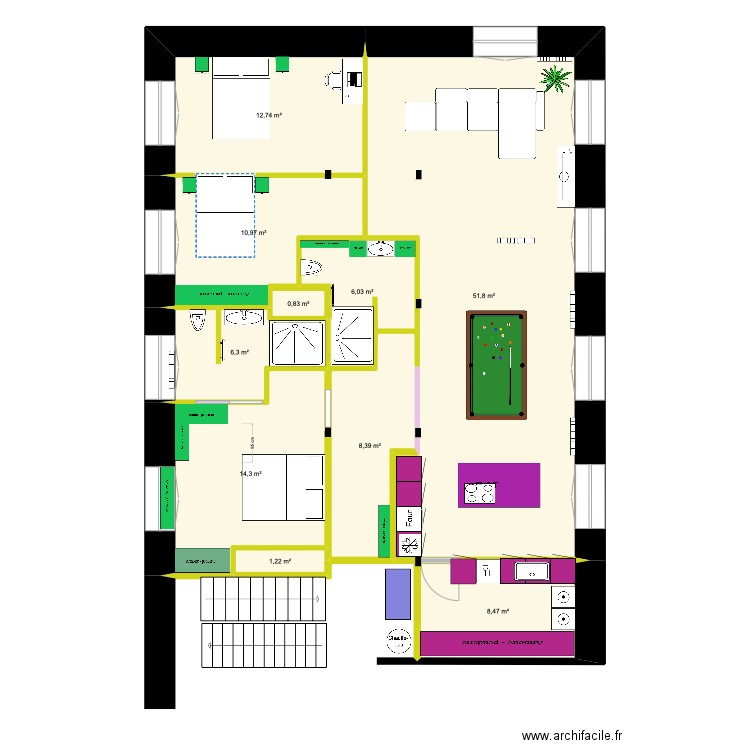 appartement 70. Plan de 10 pièces et 121 m2