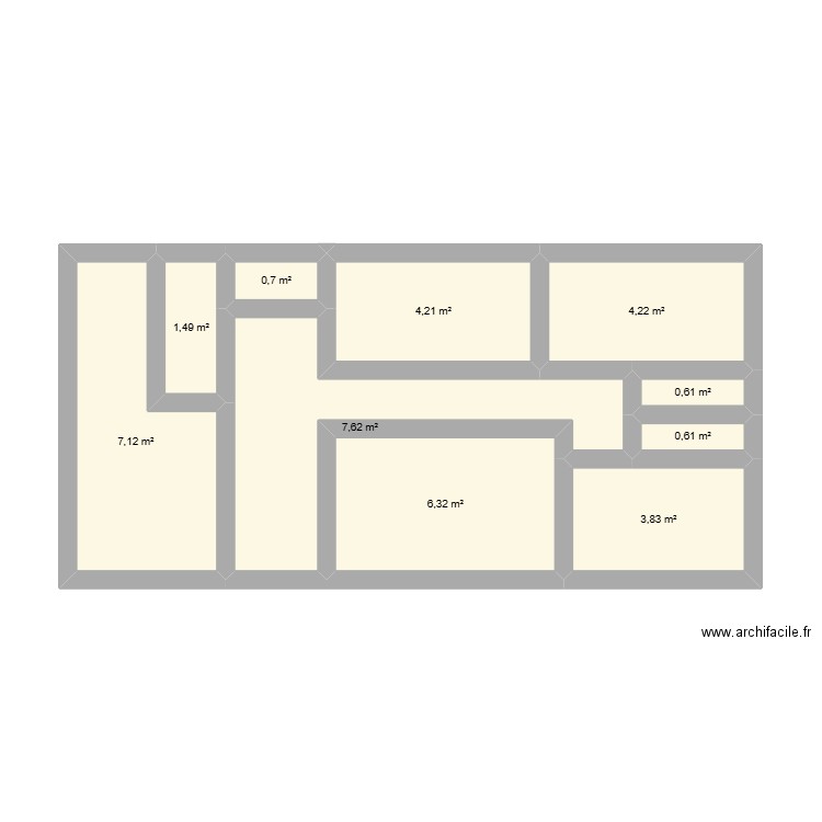 Maison Actuel. Plan de 10 pièces et 37 m2