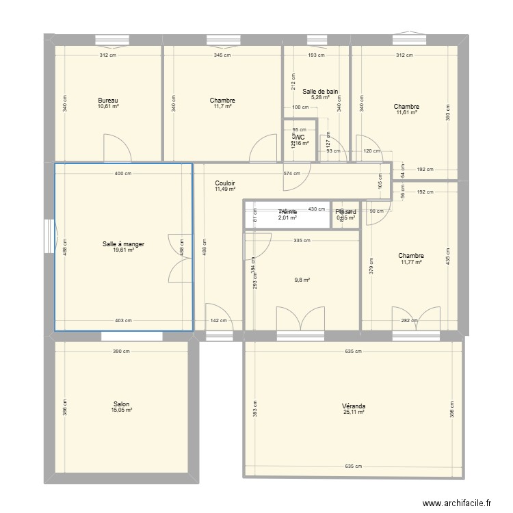 DESINDES. Plan de 13 pièces et 136 m2