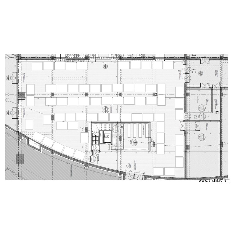 Salon Rouge. Plan de 0 pièce et 0 m2