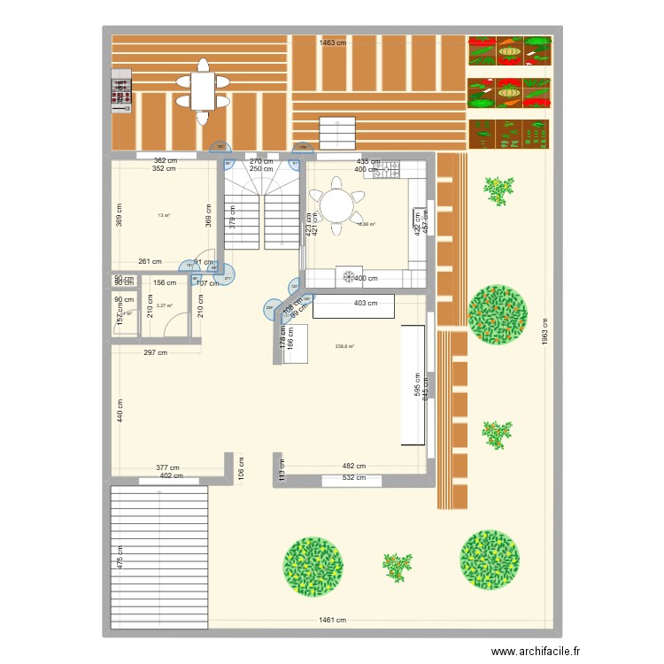 rdc. Plan de 6 pièces et 274 m2