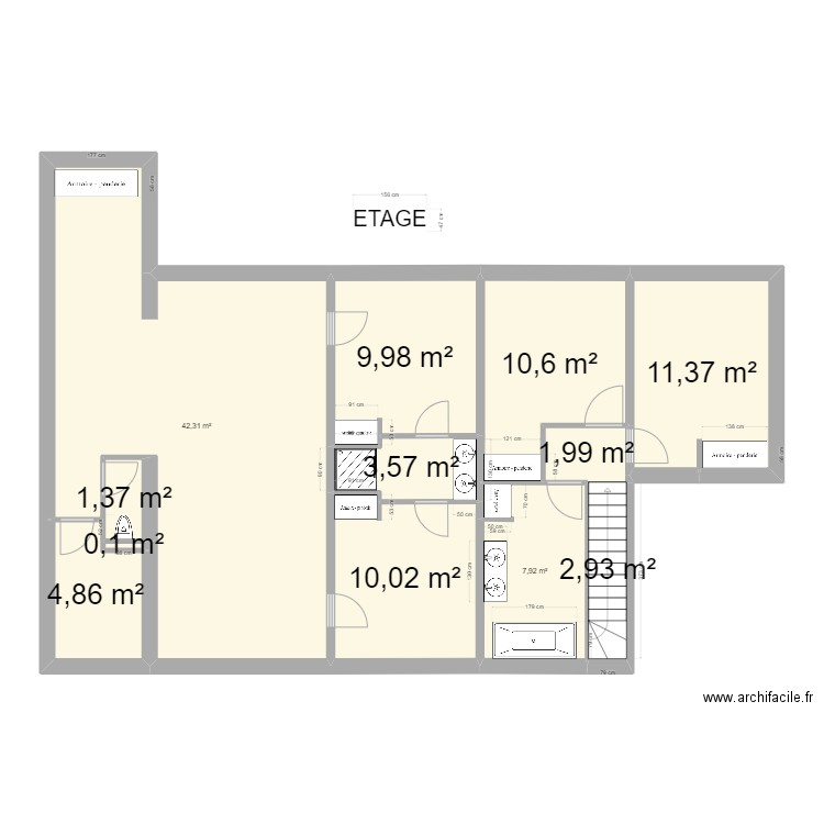 maison. Plan de 12 pièces et 107 m2