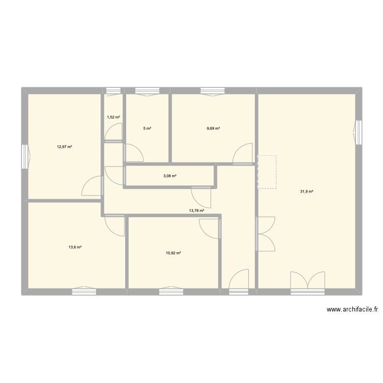 Blanzat. Plan de 9 pièces et 102 m2