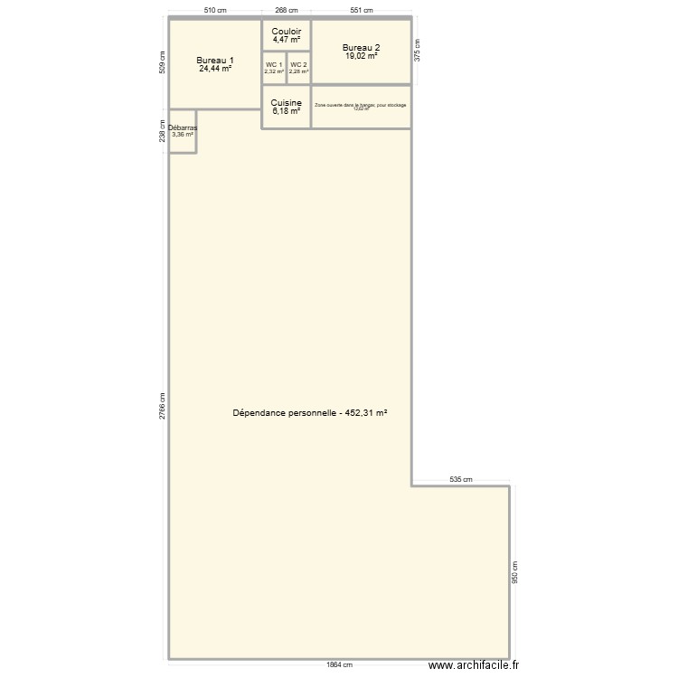 hangar. Plan de 9 pièces et 508 m2