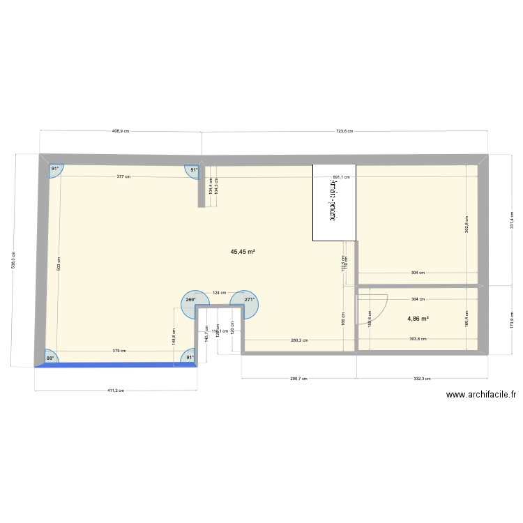 DESSEAUX. Plan de 2 pièces et 50 m2