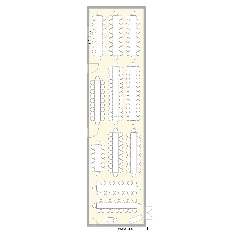 table de 4 . Plan de 1 pièce et 211 m2