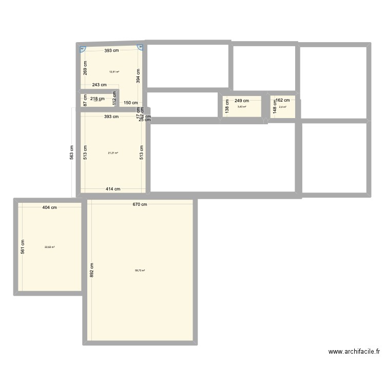 Le Bercail v1. Plan de 7 pièces et 124 m2