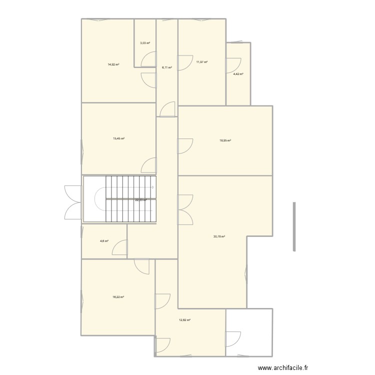 étage. Plan de 12 pièces et 162 m2