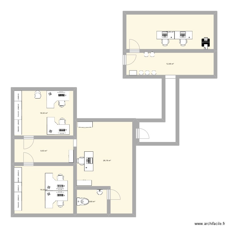 bureau stage. Plan de 7 pièces et 107 m2