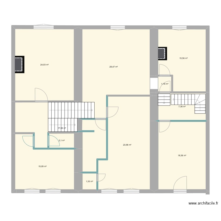 etage. Plan de 9 pièces et 123 m2