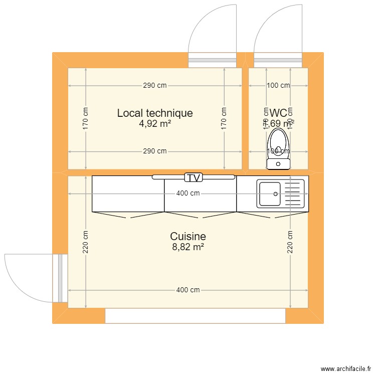 Cuisine d'été. Plan de 3 pièces et 15 m2