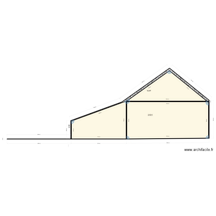 plan de coupe local. Plan de 1 pièce et 114 m2