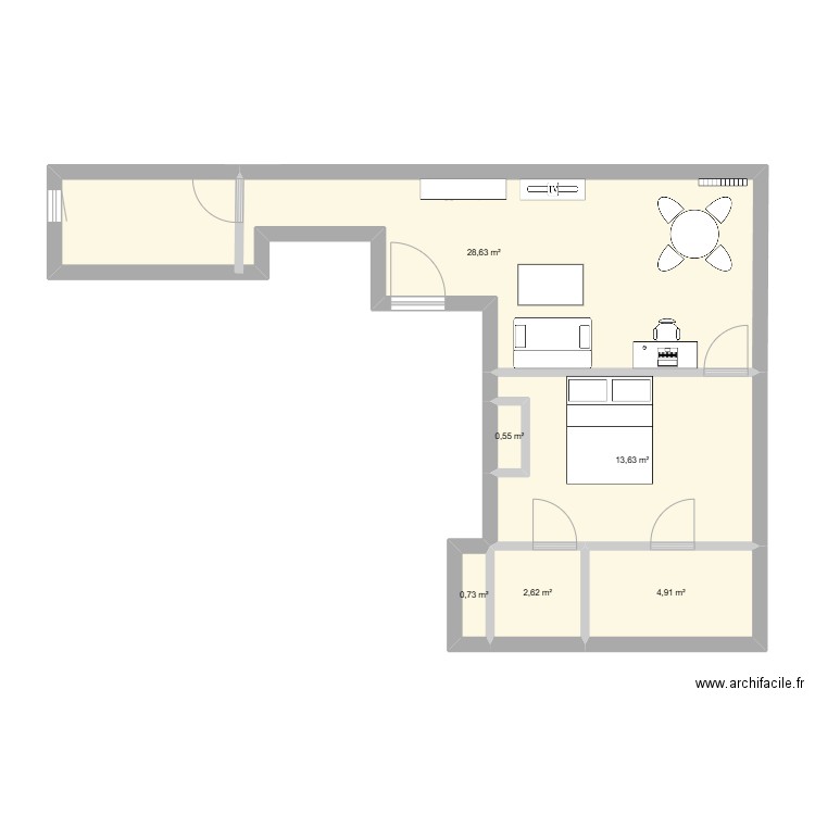 F2 Clichy. Plan de 6 pièces et 51 m2