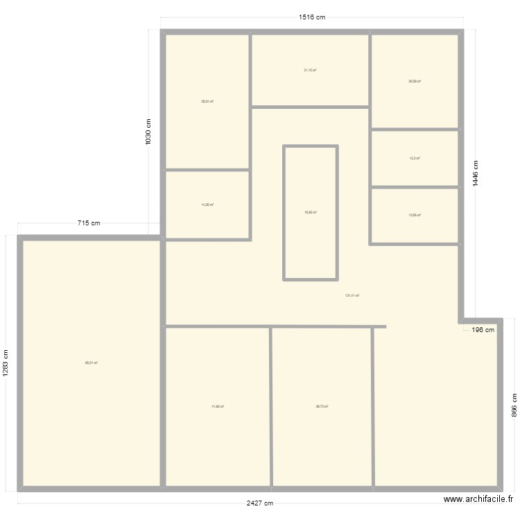 Maison dptle 30 oct 24. Plan de 11 pièces et 442 m2