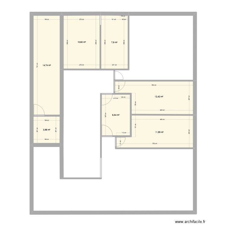 maison. Plan de 7 pièces et 68 m2