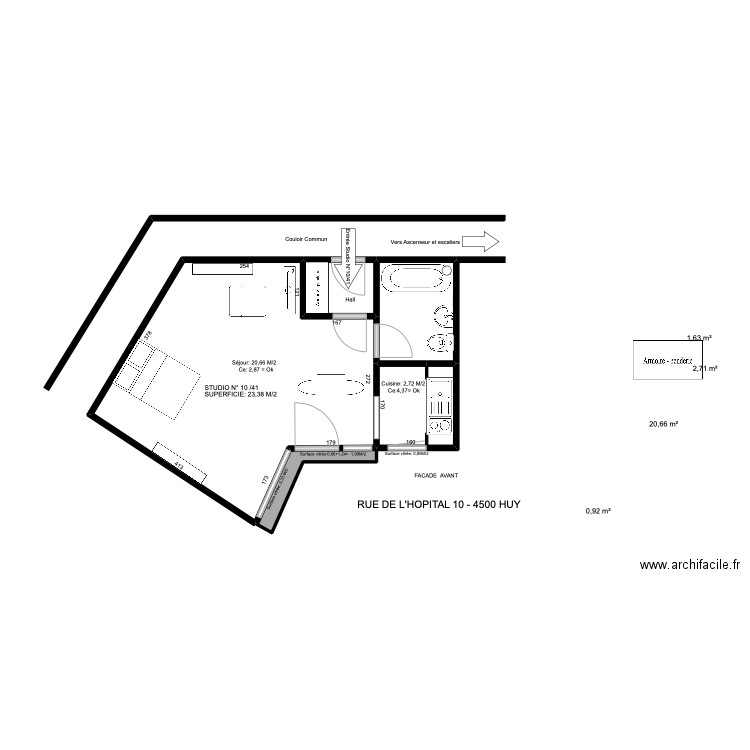 hôpital. Plan de 5 pièces et 29 m2