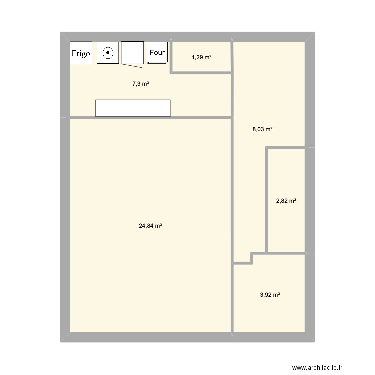 loc. rascas. Plan de 6 pièces et 48 m2