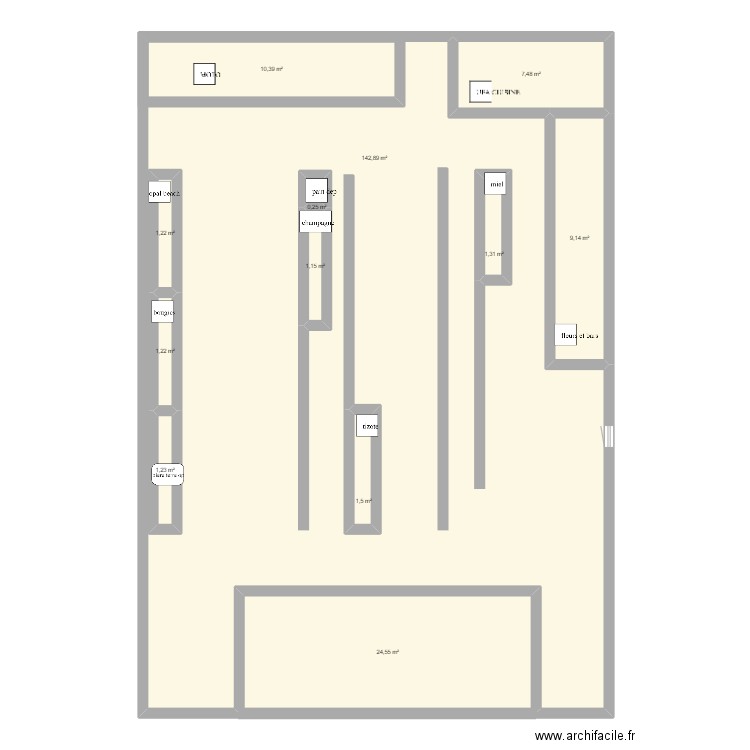 salon plan. Plan de 12 pièces et 241 m2