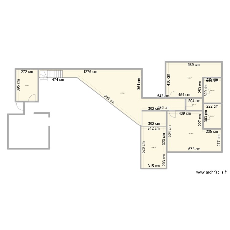 amonbra suri 2 etage. Plan de 8 pièces et 148 m2