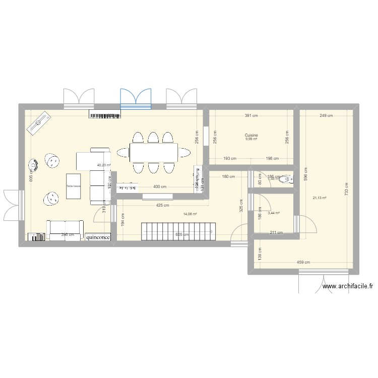 Maison. Plan de 6 pièces et 90 m2