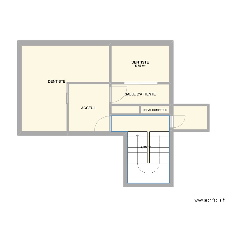 CENTRE FANOMAI 2° ETAGE. Plan de 8 pièces et 39 m2