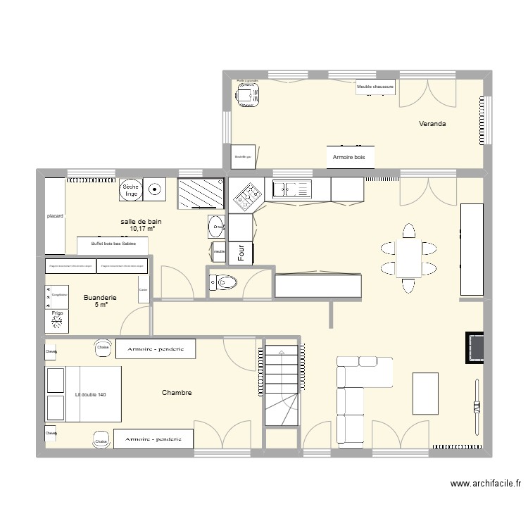 Maison Roye sur matz . Plan de 8 pièces et 85 m2