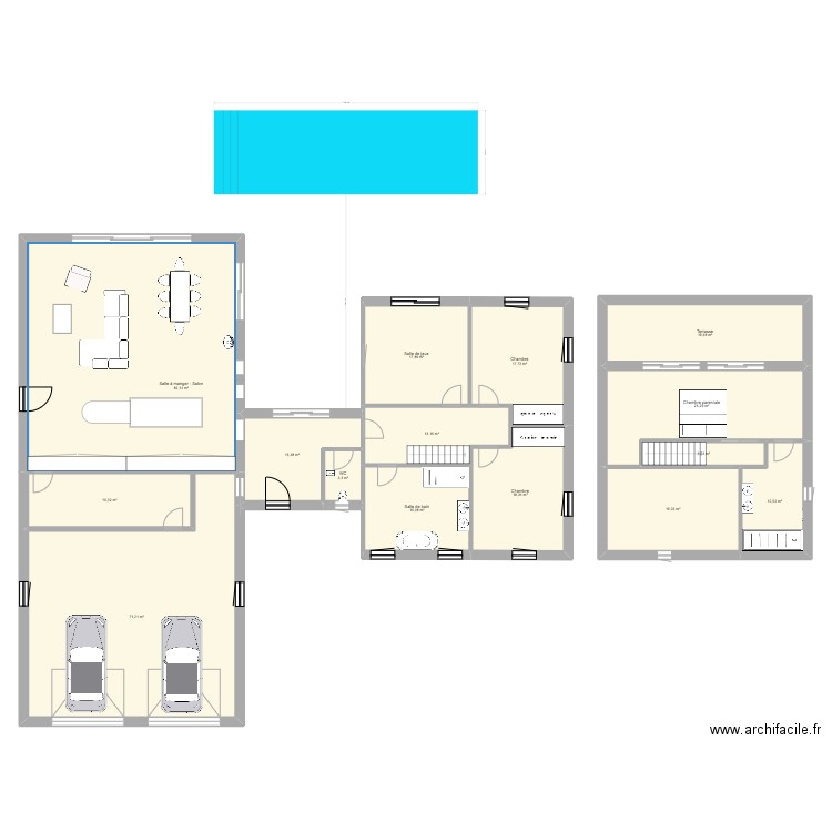 Maison cathédrale. Plan de 15 pièces et 347 m2