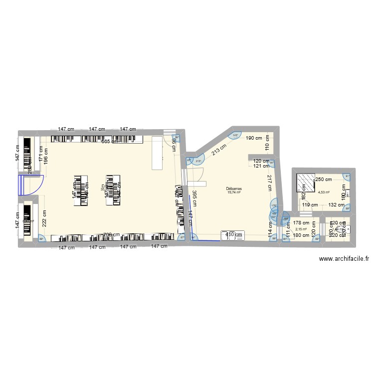 magasin . Plan de 6 pièces et 65 m2