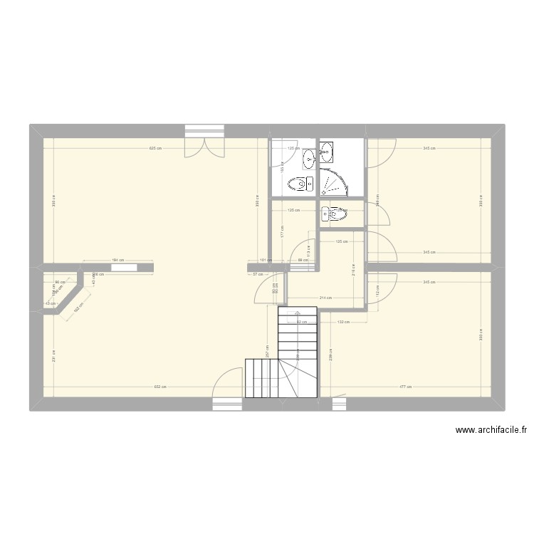 Sarlat. Plan de 8 pièces et 83 m2