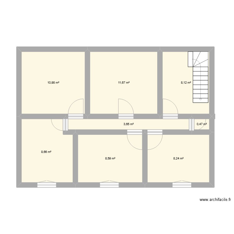 maison. Plan de 8 pièces et 60 m2