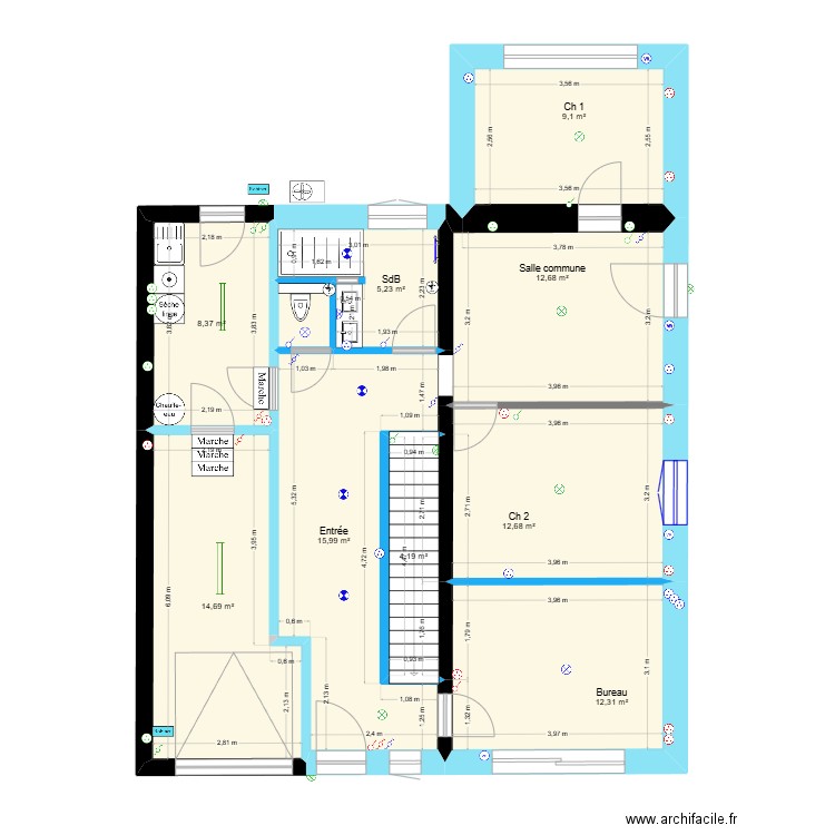 mars 24. Plan de 16 pièces et 180 m2