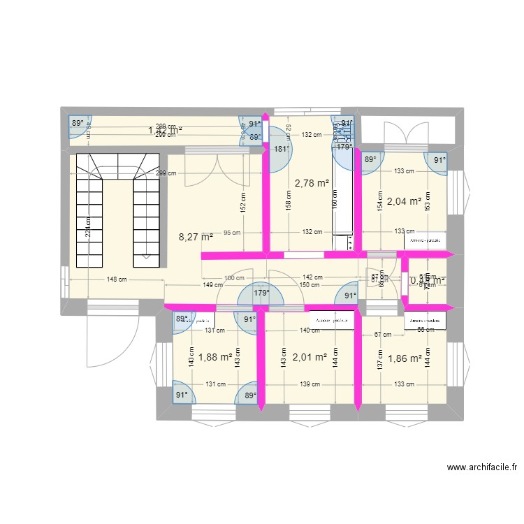 Maison cheurfa. Plan de 8 pièces et 21 m2